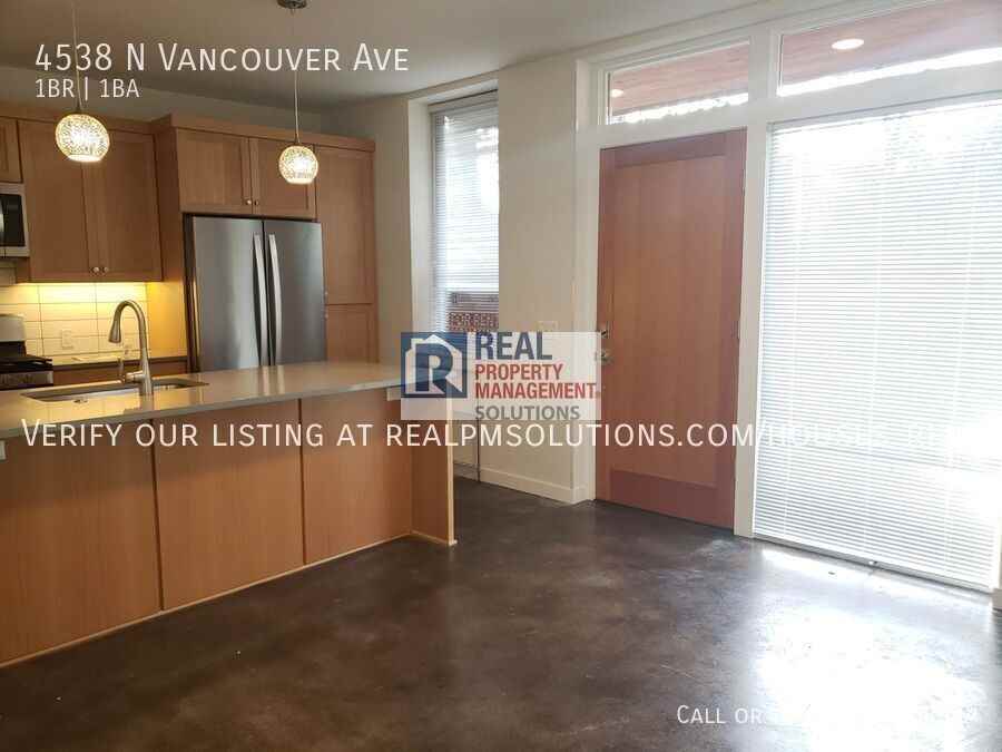 4538 N Vancouver Ave - Photo 6 of 19
