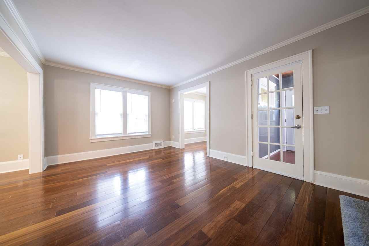 2654 Vincent Ave N #1 - Photo 4 of 37
