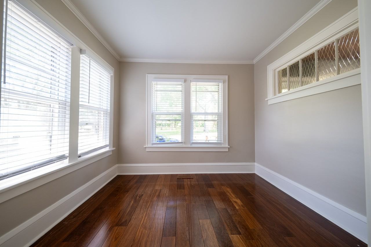2654 Vincent Ave N #1 - Photo 5 of 37