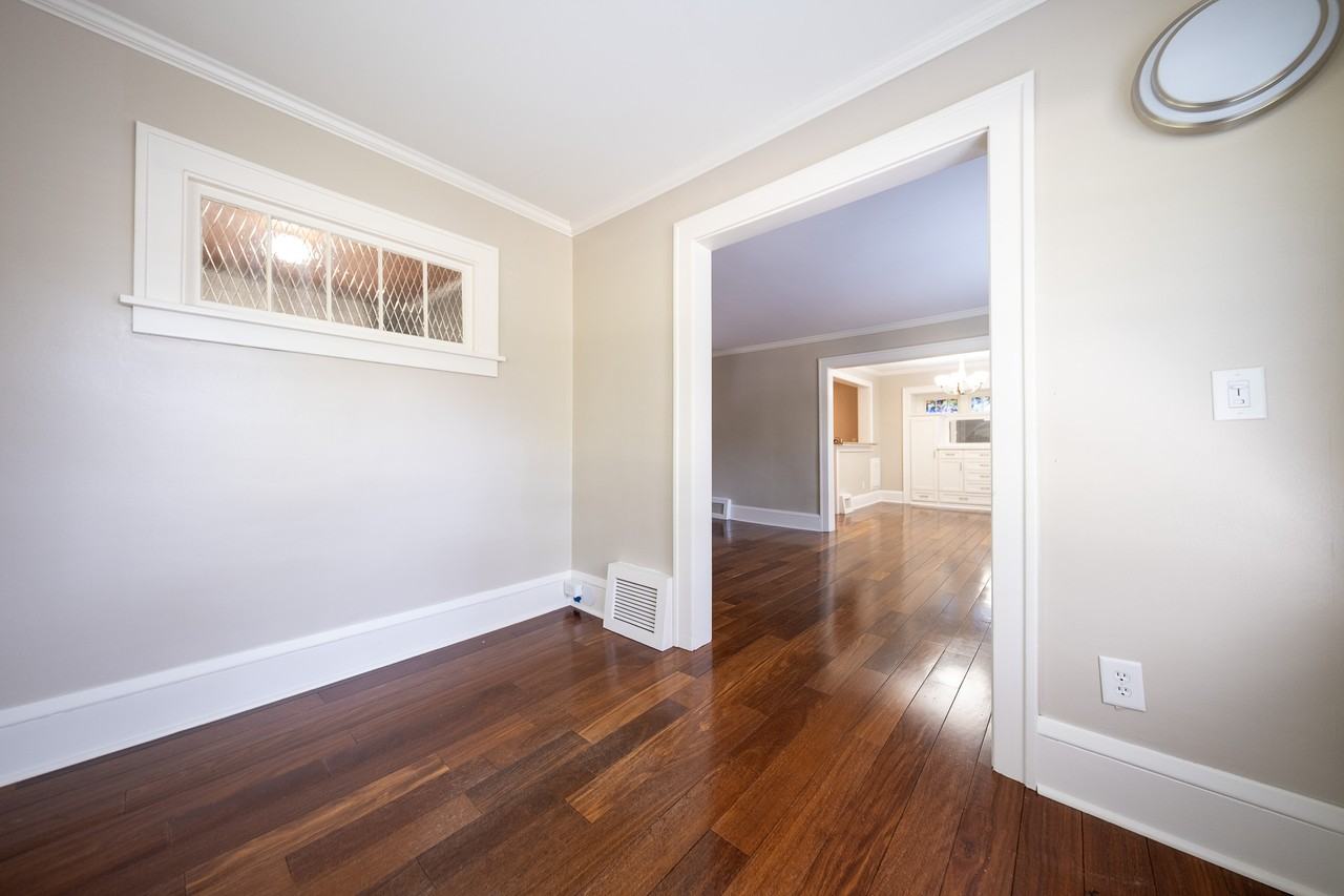 2654 Vincent Ave N #1 - Photo 7 of 37