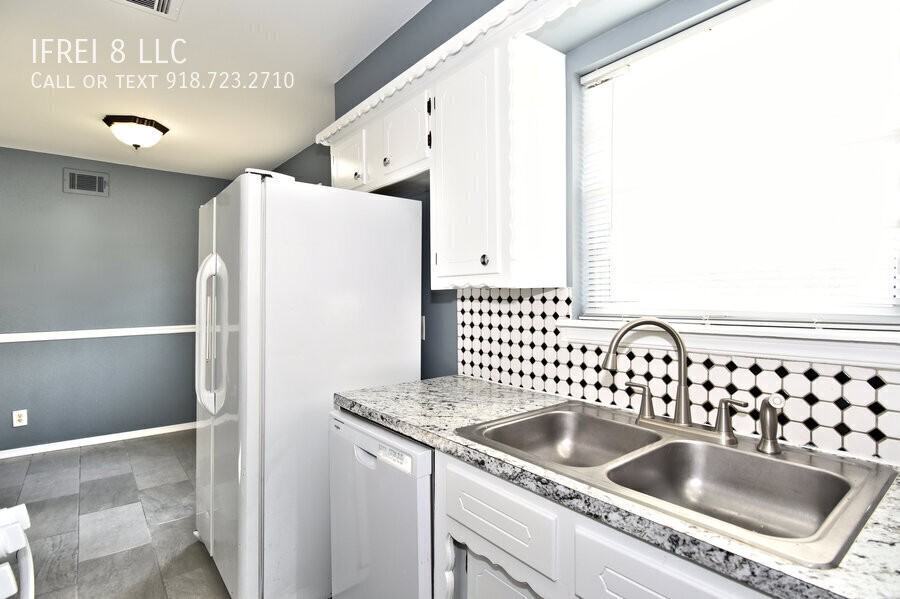 12610 E 18th Pl - Photo 7 of 24
