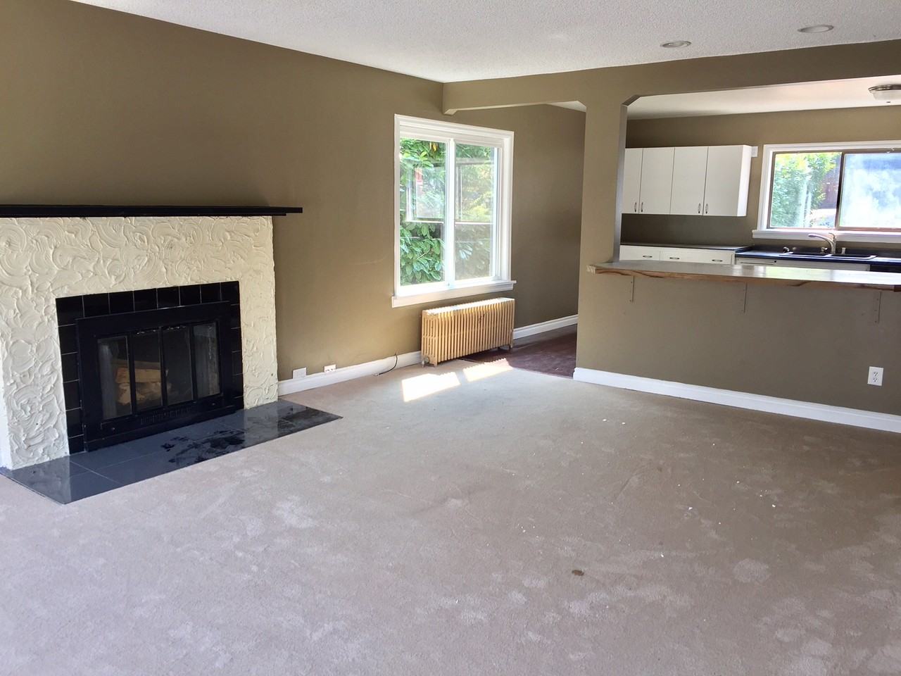 10742 Durland Ave Ne #1 - Photo 5 of 26