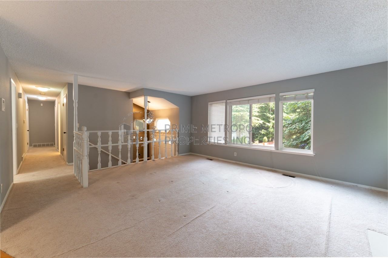 4813 152nd Pl Se #1 - Photo 4 of 28