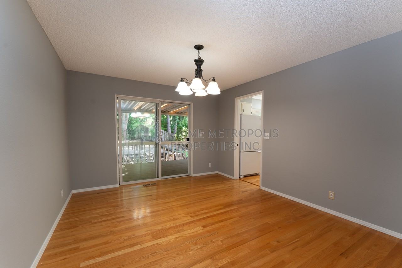 4813 152nd Pl Se #1 - Photo 5 of 28