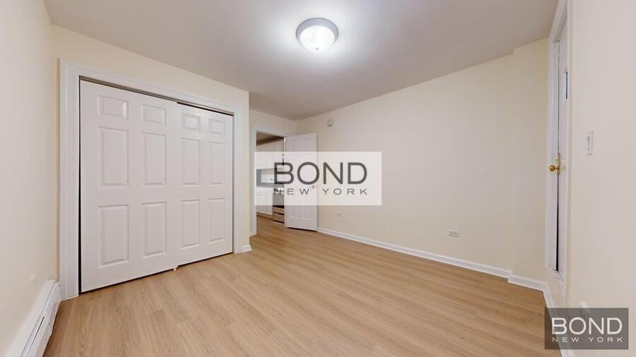 150 E 84th St #O - Photo 5 of 9
