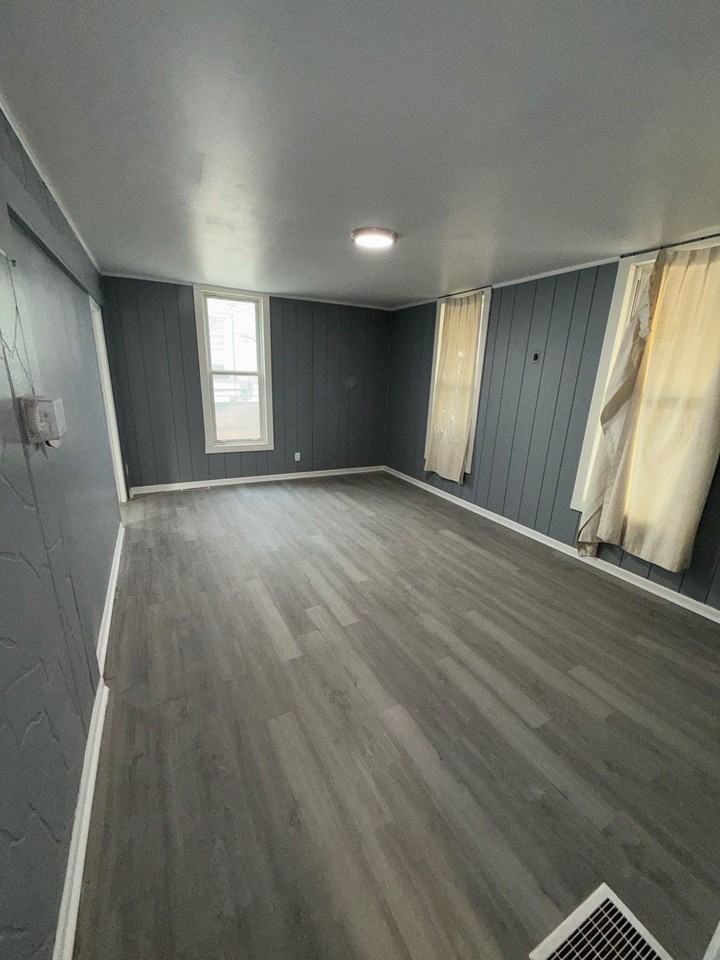 1002 S Chicago Ave #1 - Photo 3 of 9