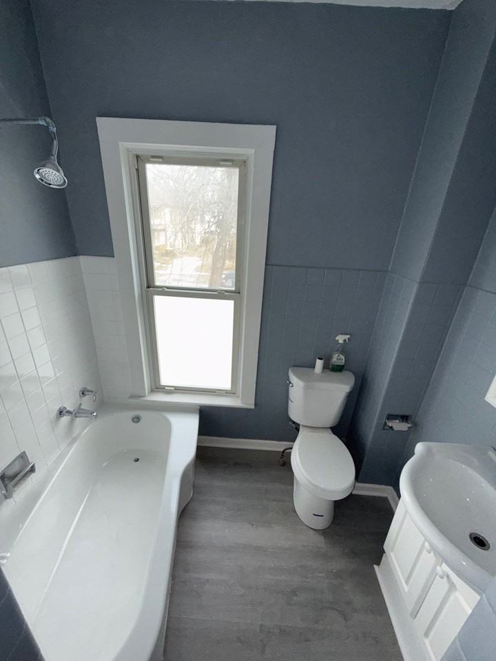 1002 S Chicago Ave #1 - Photo 6 of 9