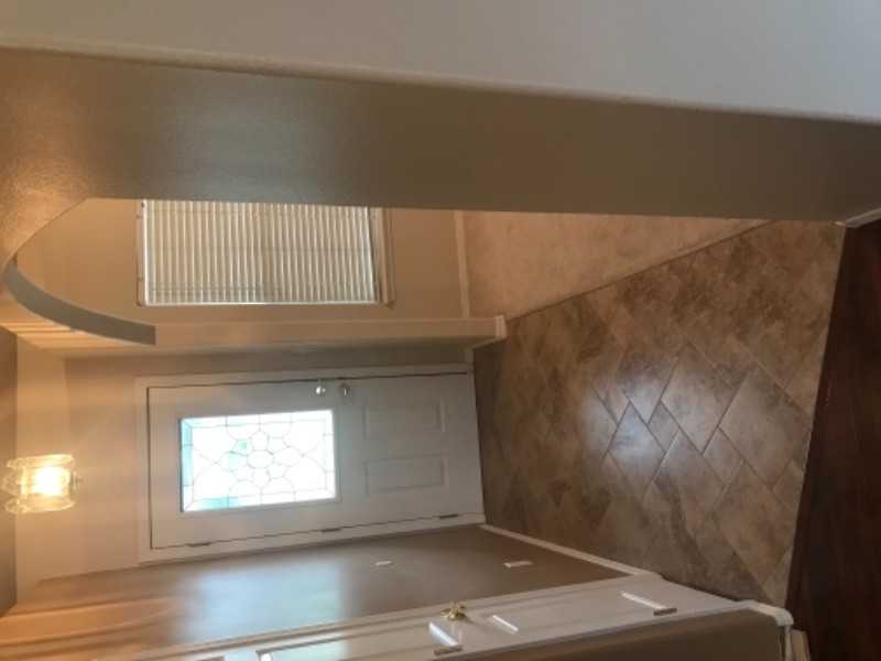 2632 W Carlton St - Photo 3 of 22