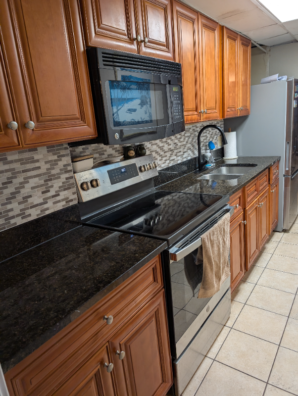 1501 S Ocean Blvd - Photo 5 of 21