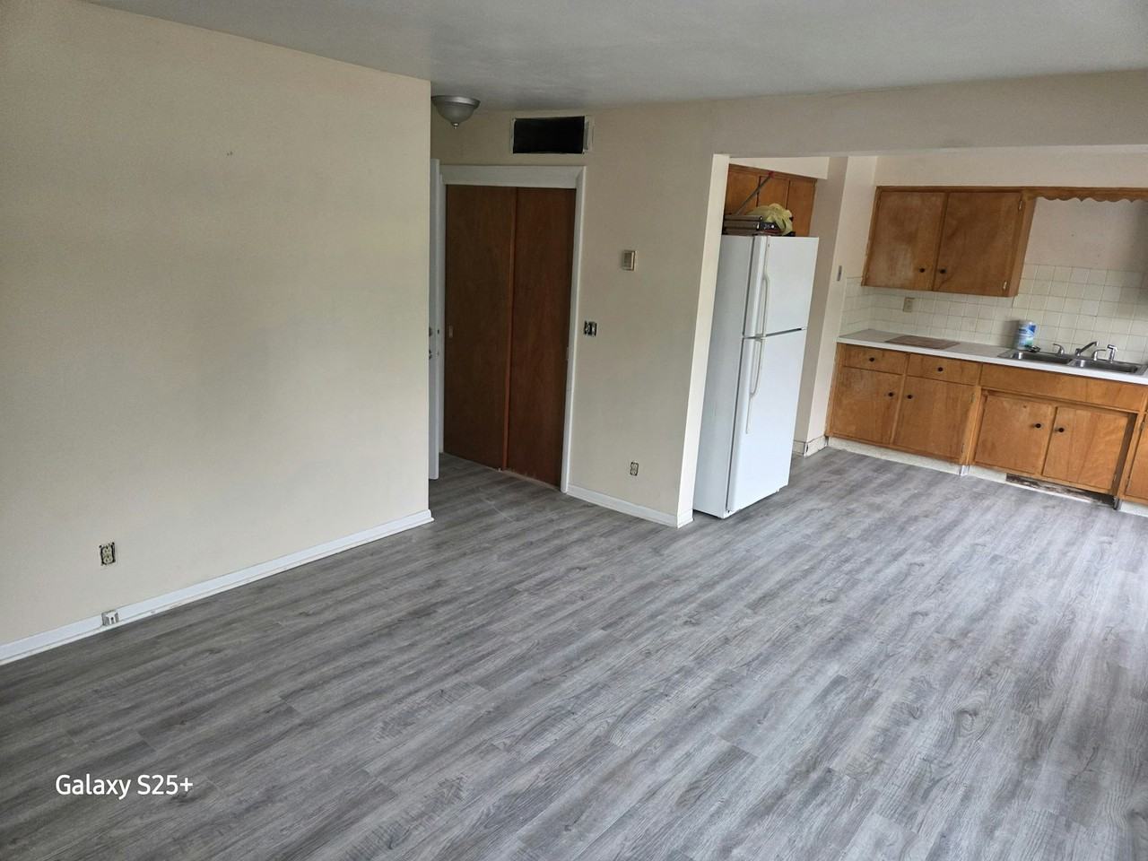409 N 1st St, Unit 3 - Photo 3 of 5