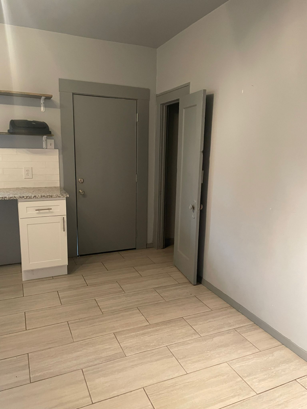 2317 N 15th St - Photo 6 of 9