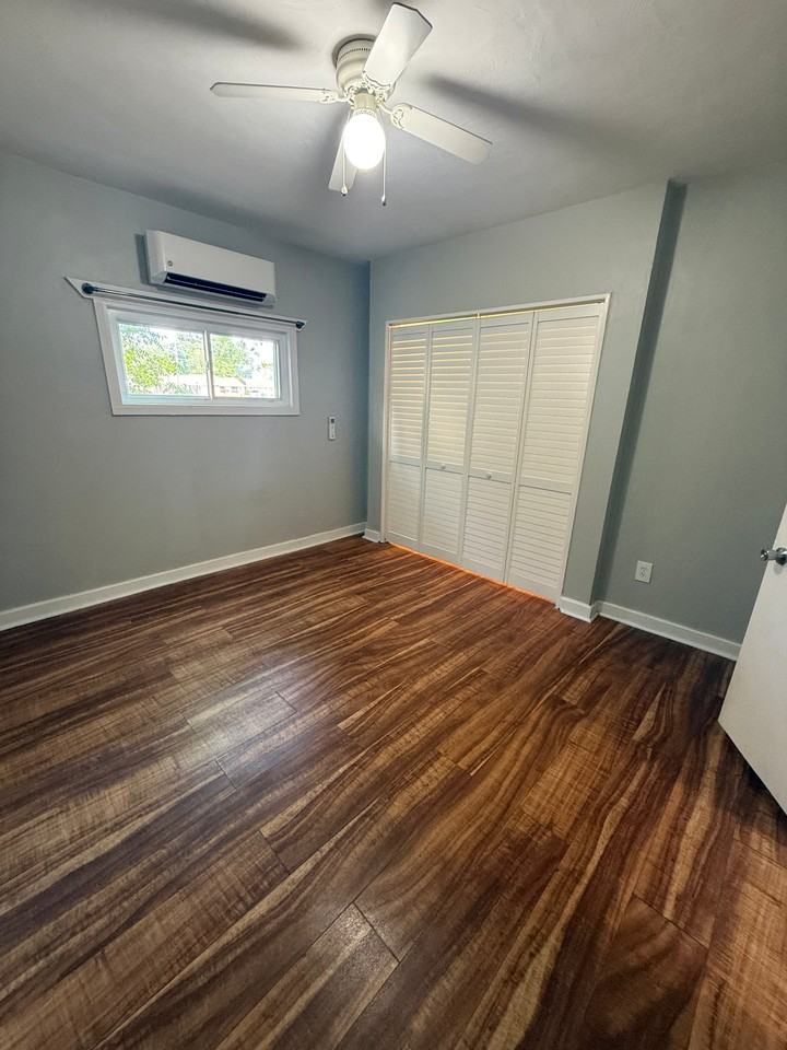 1432 Kingston Ave - Photo 6 of 36