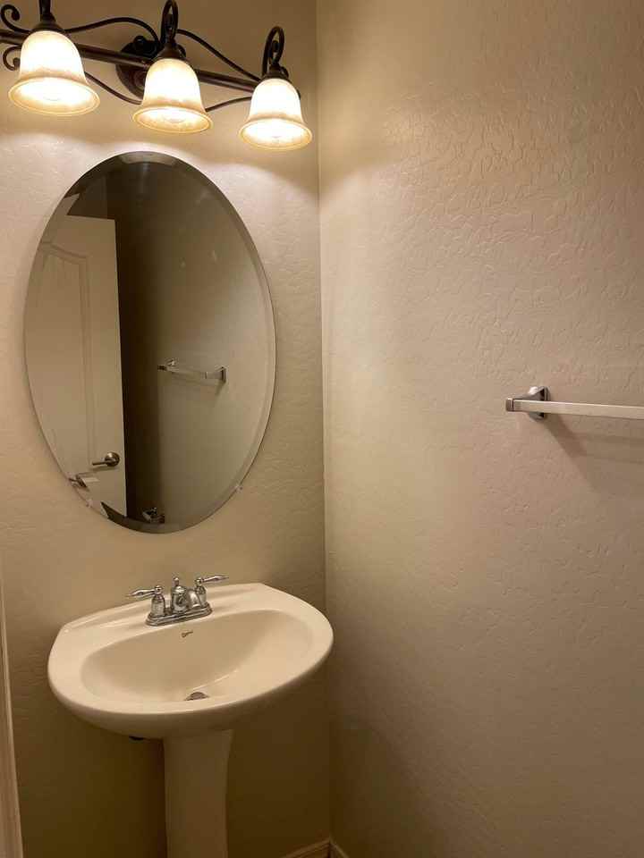 14816 N 140th Ave - Photo 3 of 20