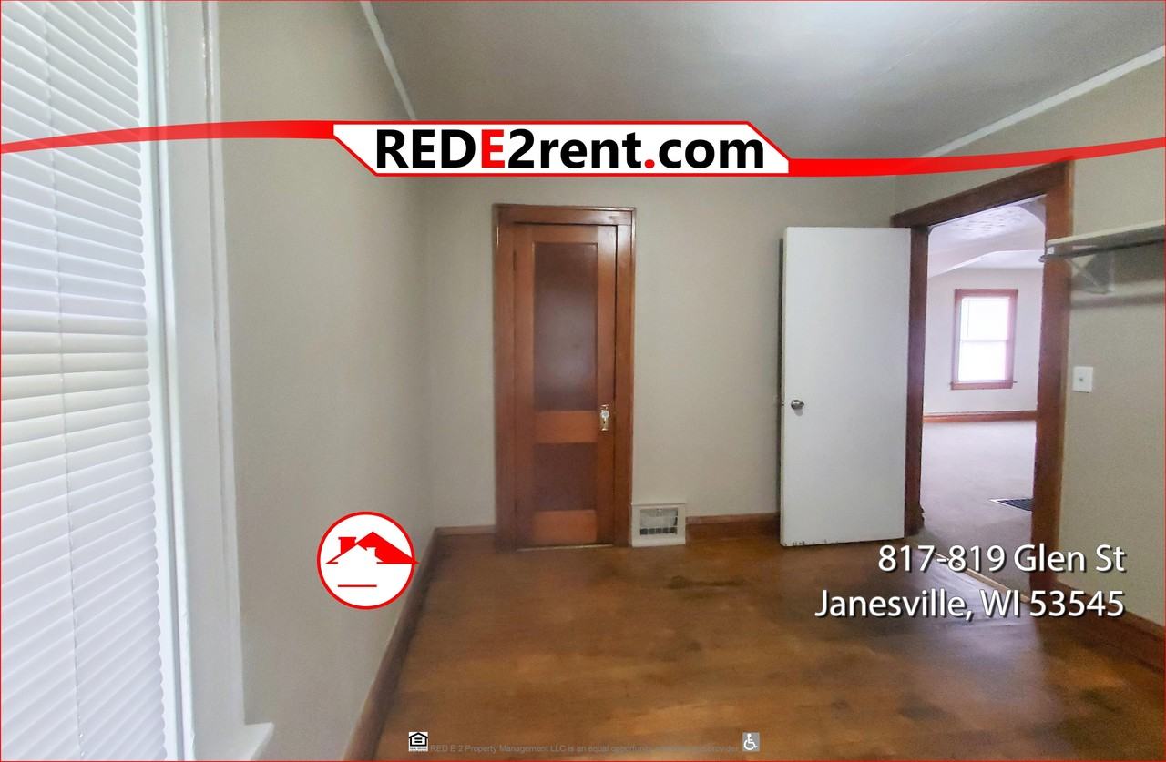 817 Glen St #817 - Photo 4 of 8
