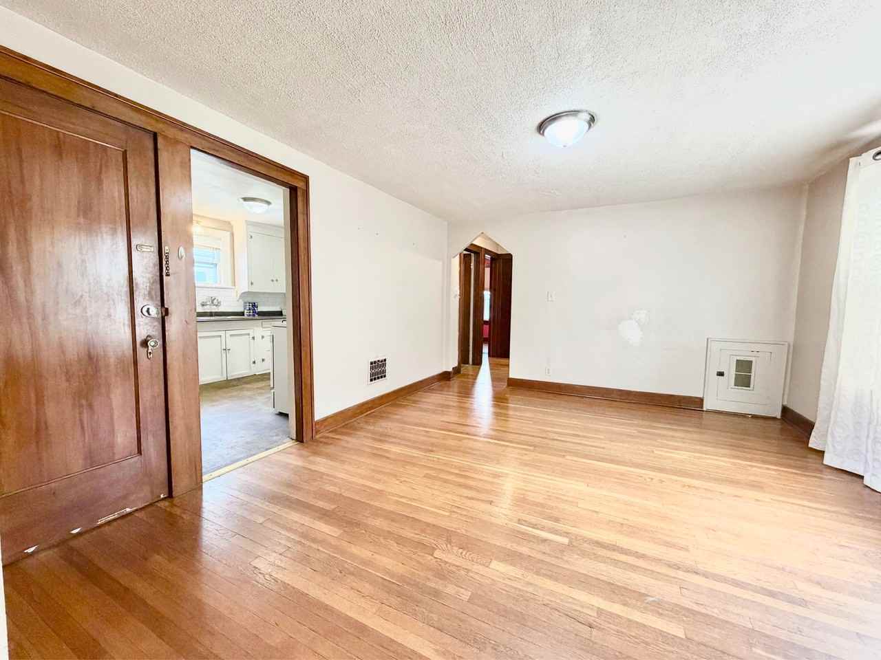 145 Whitehall Ave #2 - Photo 3 of 16