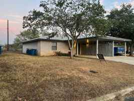 featured image of 821 Nancy Ln #A