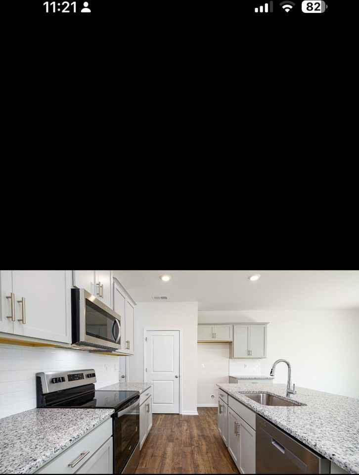 103 Mable Leaf Ln - Photo 2 of 14