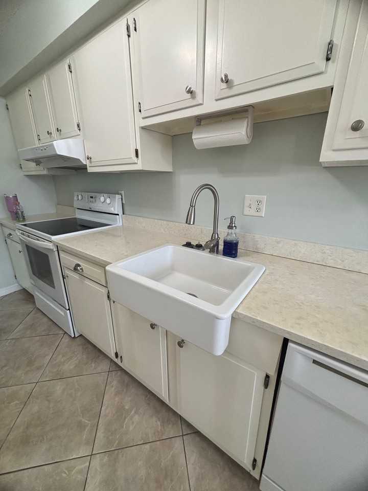 262 Highpoint Dr #262 - Photo 7 of 20