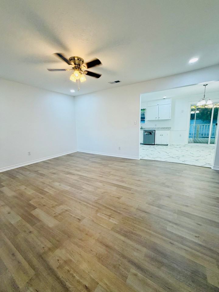 923 California St - Photo 5 of 19