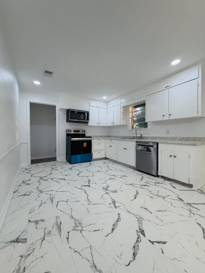 923 California St - Photo 7 of 19