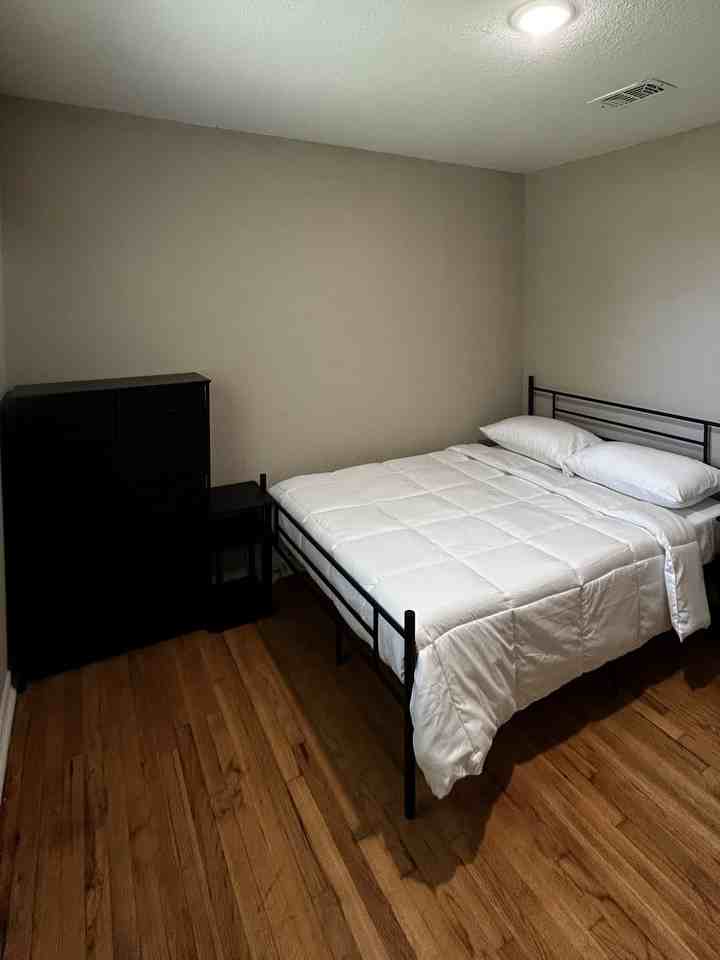 2311 E Mitchell St - Photo 7 of 10
