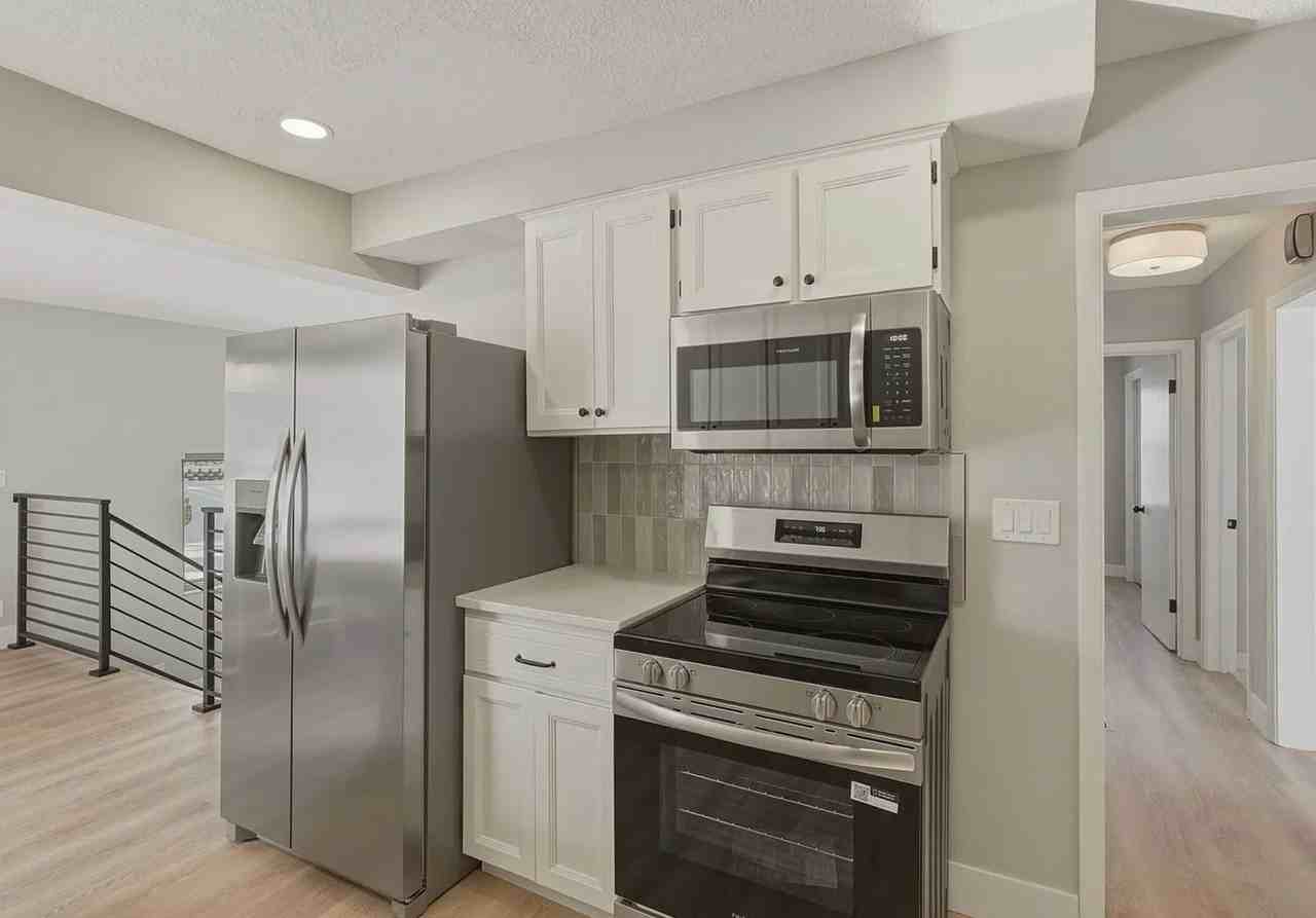 403 Highland Dr - Photo 6 of 19