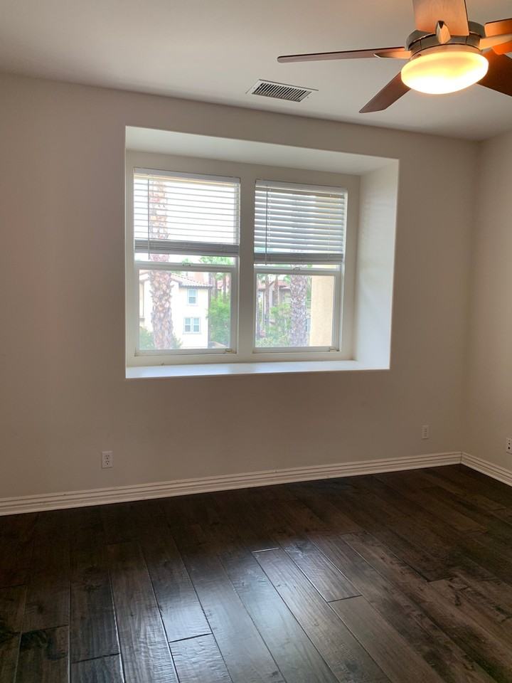 35 Walter Way - Photo 3 of 21