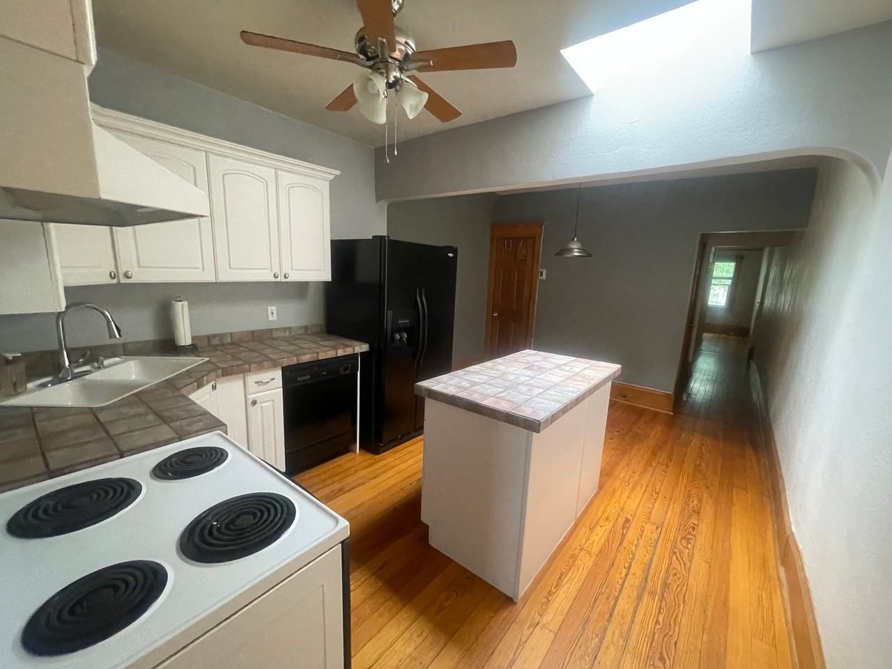3455 Decatur St - Photo 2 of 9