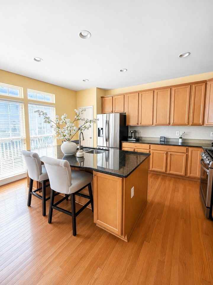 15201 Torbay Way - Photo 4 of 10