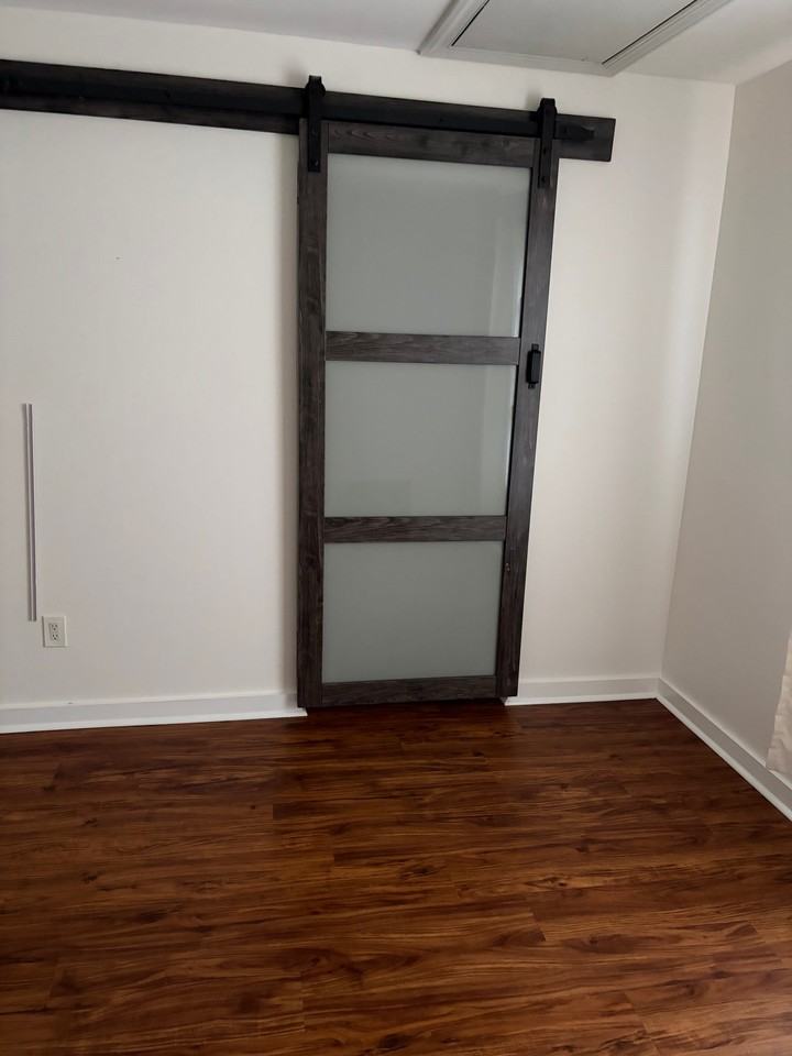 2128 Retreat Ct - Photo 4 of 16