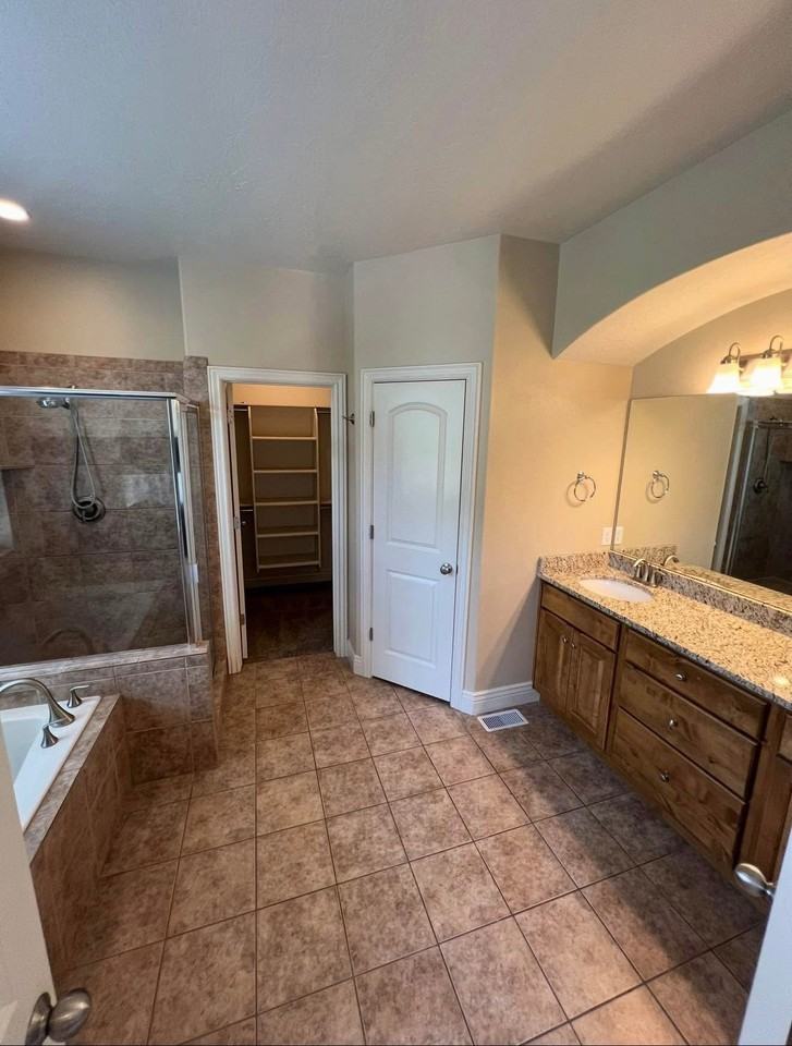 2049 W Sunflower Ln - Photo 7 of 20