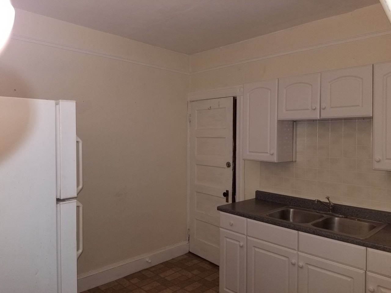 3 Doane Ave #3 - Photo 3 of 10