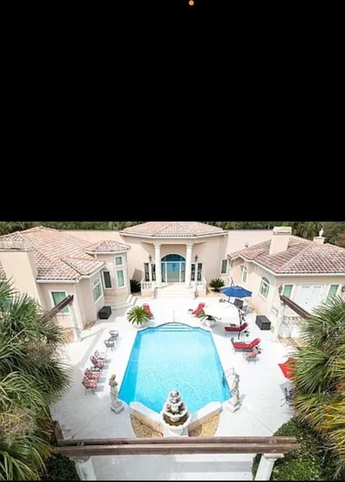 4600 Lacosta Dr - Photo 3 of 7