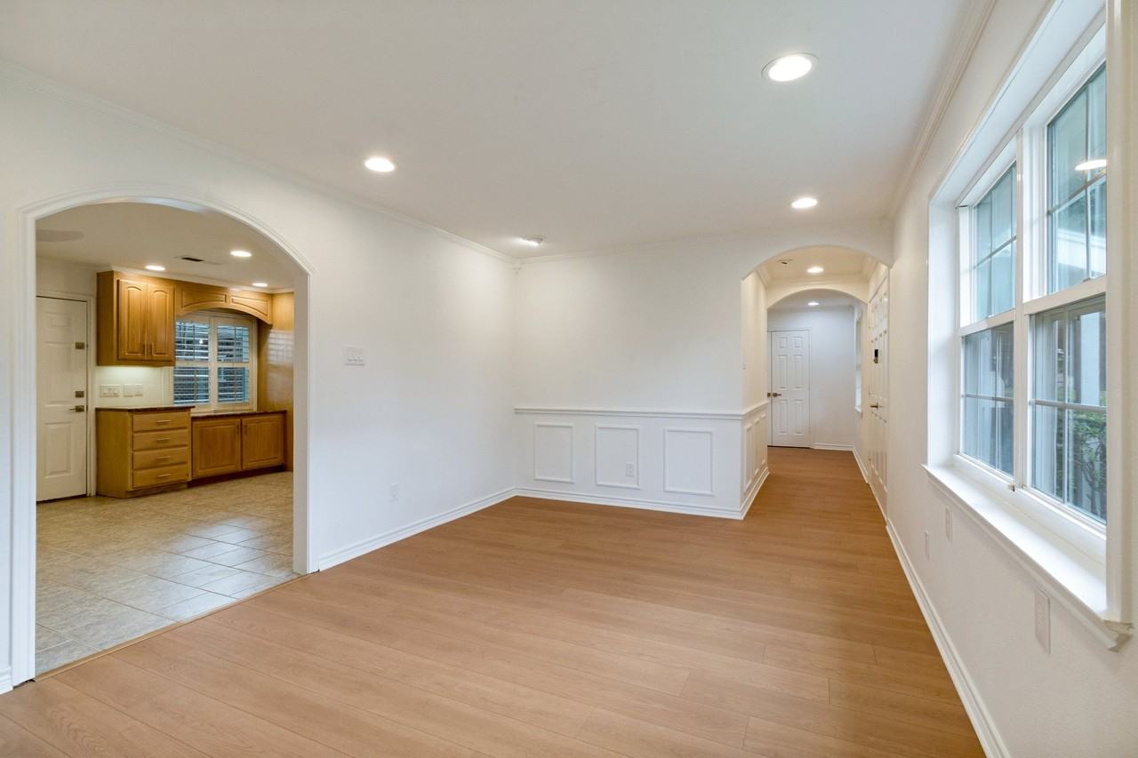 1832 Wonderlight Ln - Photo 4 of 20