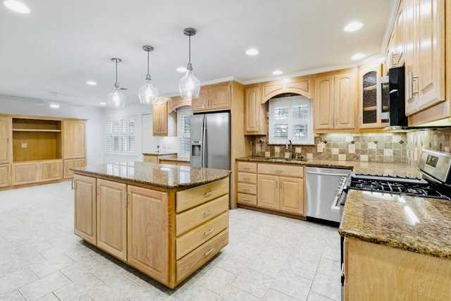 1832 Wonderlight Ln - Photo 6 of 20