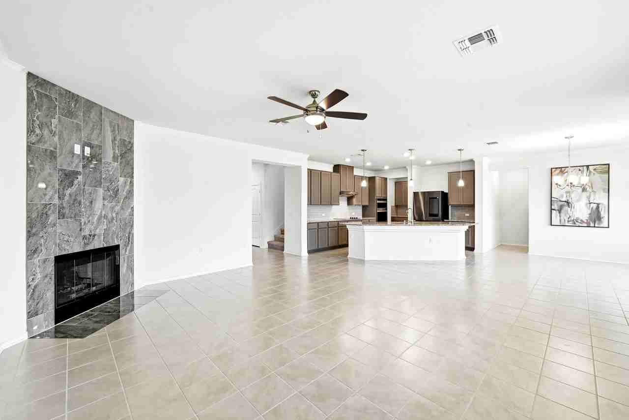 12801 Willowgrove Ln - Photo 2 of 20