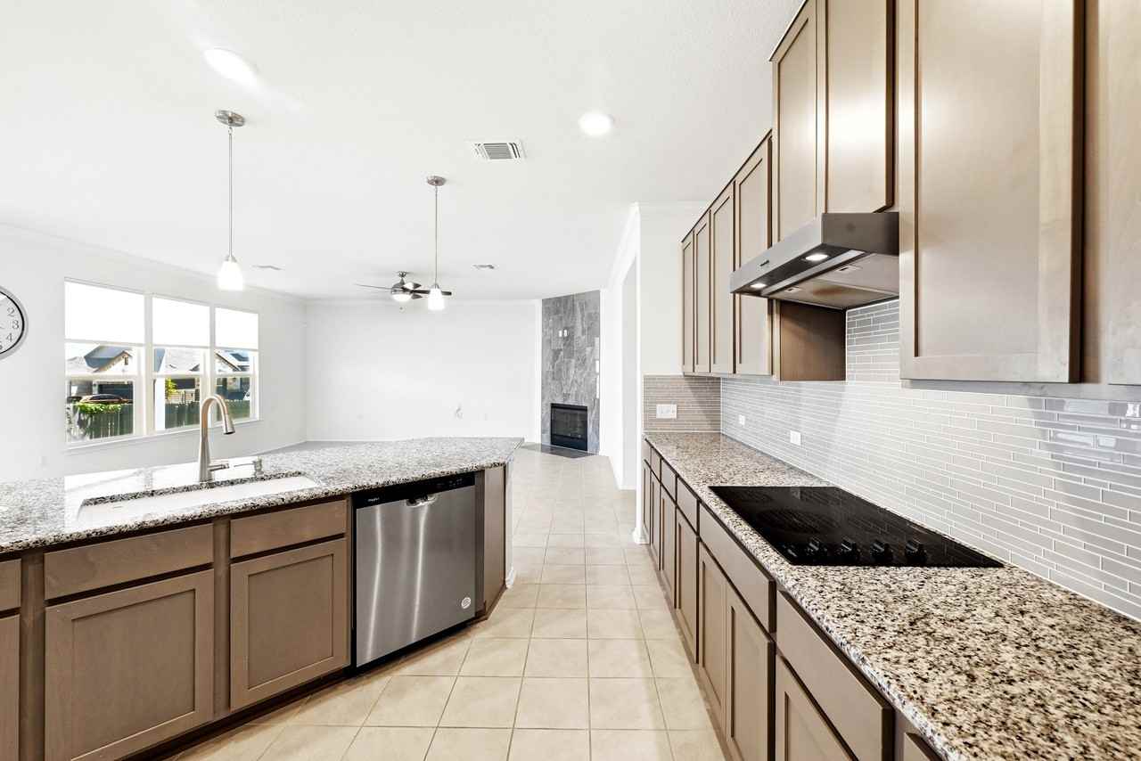 12801 Willowgrove Ln - Photo 7 of 20
