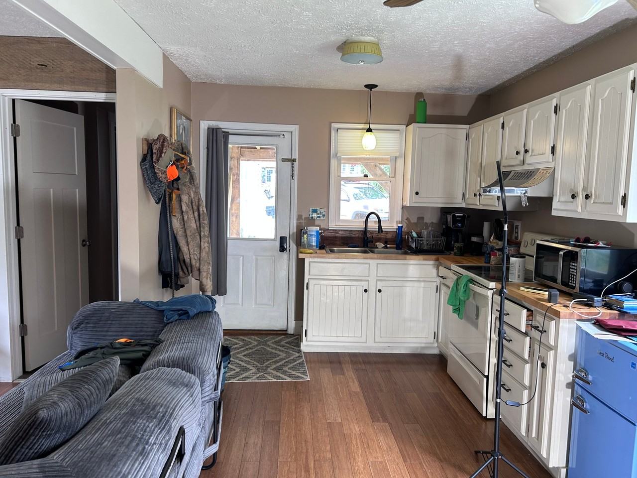 113 Castlerock Dr #A - Photo 4 of 10