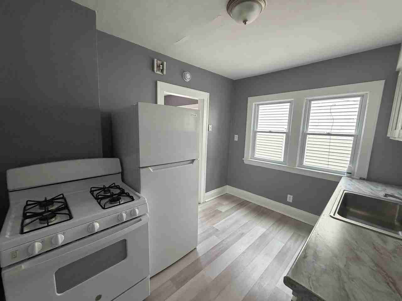 3235 W 121st St - Photo 7 of 10