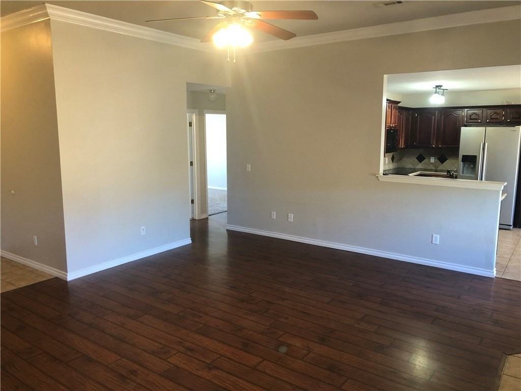 1595 Charles St - Photo 3 of 10