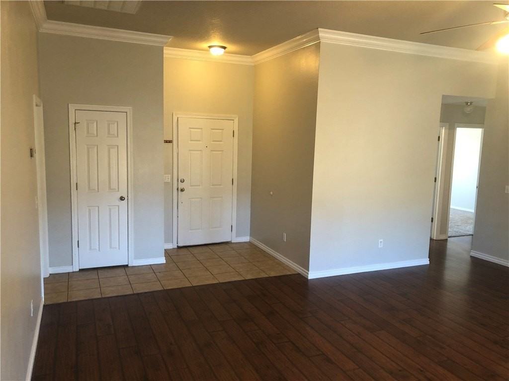 1595 Charles St - Photo 4 of 10