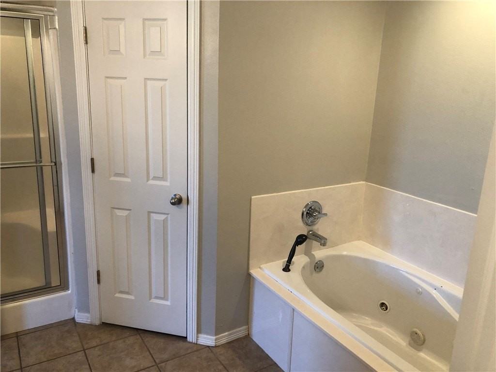1595 Charles St - Photo 5 of 10