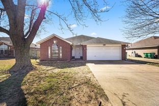 851 Honeysuckle Dr - Photo 1 of 1