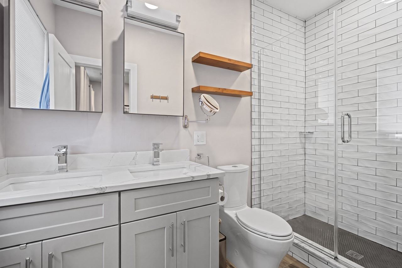 50 Laidlaw Avenue - 3Unit 3 #3 - Photo 7 of 15