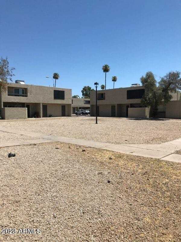 2674 N 43rd Ave #B - Photo 2 of 16