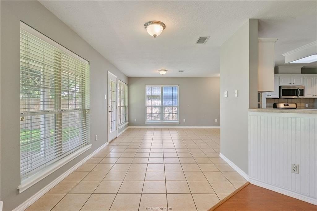4406 Colony Chase Dr - Photo 4 of 17