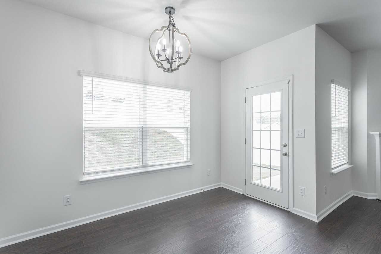 9807 Ramble Brook Ln - Photo 6 of 37
