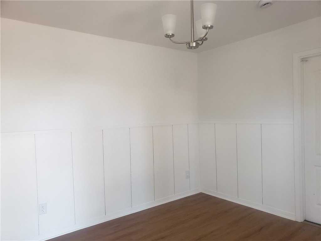 614 Bel Air Dr - Photo 5 of 13