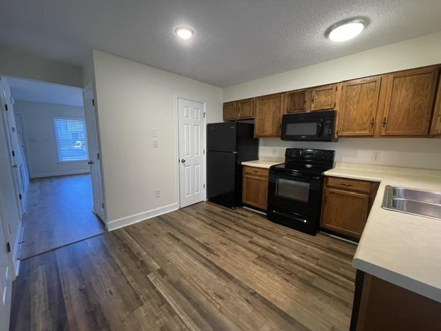 2359 Hendersonville Rd - Photo 3 of 10