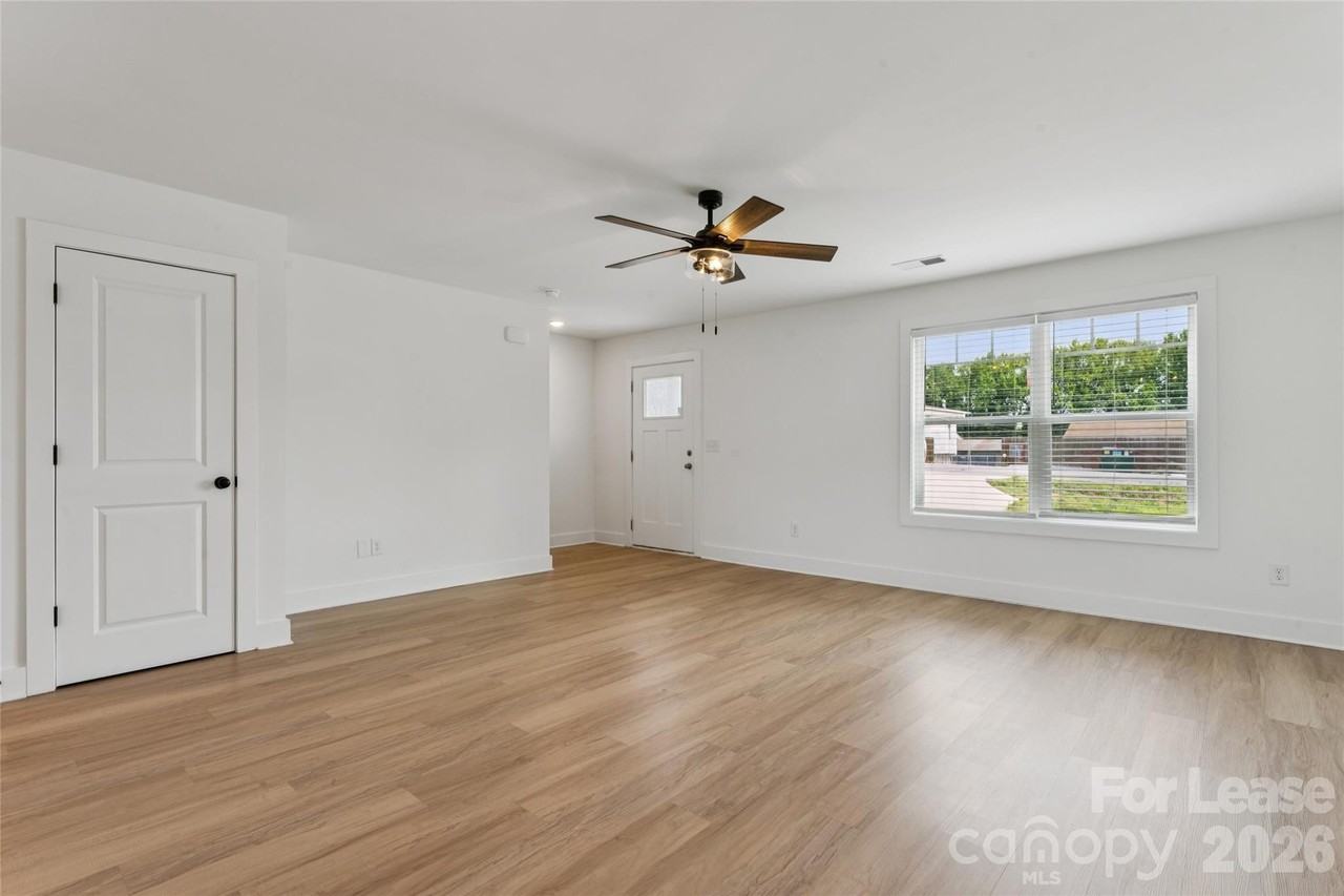 816 Fairview St #A - Photo 7 of 34